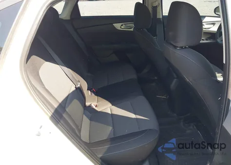 2023 Kia Forte Lxs z USA, uszkodzony, nr VIN 3KPF24AD1PE542870